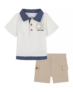 Детский комплект для мальчиков: поло из джерси с отделкой из шамбрея и шорты карго из френч терри (2 предмета) Calvin klein