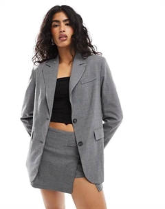 Свободный блейзер в серую клетку Pull & bear