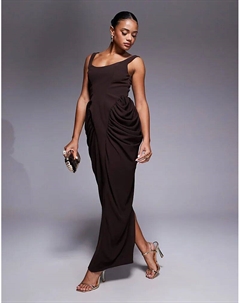 Платье макси с круглым вырезом, присборенным лифом и драпированной юбкой шоколадного цвета Asos design