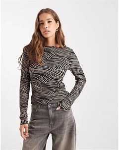 Текстурированный трикотажный лонгслив с длинными рукавами из норки и черным анималистичным принтом Vero moda