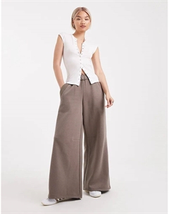 Спортивные брюки Kori oversize коричневого цвета Edikted