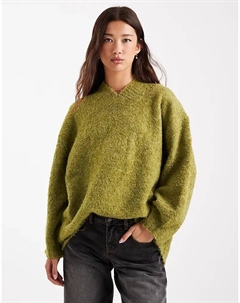 Длинный джемпер с V-образным вырезом из букле темно-оливкового цвета Asos design