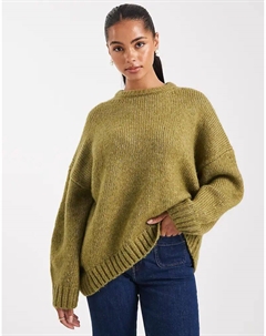 Джемпер свободного кроя с круглым вырезом и закругленным подолом оливкового цвета Asos design