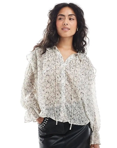 Блузка в стиле бохо с оборками и кремовым цветочным принтом Vero moda