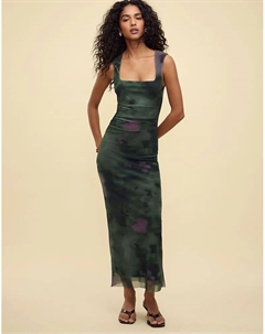 Длинное платье из тюля Printed зеленого цвета Stradivarius