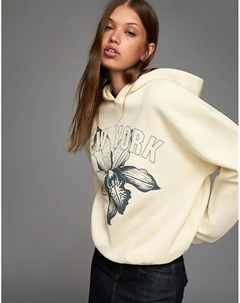 Длинный свитер с принтом белого цвета Bershka