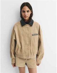 Вельветовая куртка с контрастным воротником песочного цвета Pull & bear