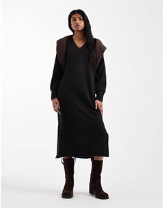 Платье миди из мягкого трикотажа с V-образным вырезом черного цвета Vero moda