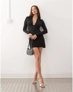 Мини-платье с глубоким вырезом-халтер и длинными рукавами, черное, эксклюзивно для ASOS Weekday