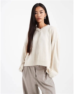 Джемпер с высоким V-образным вырезом и рукавами-бананами кремового цвета Asos design