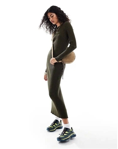 Длинное трикотажное платье с круглым вырезом в рубчик цвета хаки Asos design