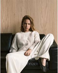 Свободный джемпер кремового цвета с отделкой в ​​виде косы Asos design