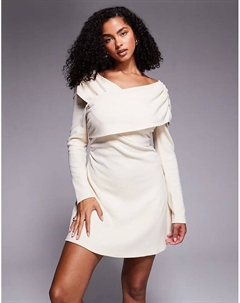 Супермягкое мини-платье с запахом спереди кремового цвета Asos design