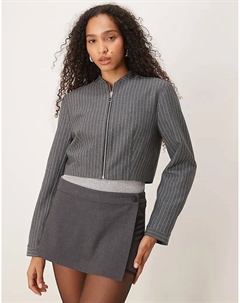 Укороченный пиджак в тонкую серую полоску с застежкой-молнией спереди Asos design