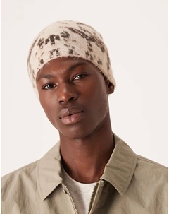 Вязаная шапка-бини с принтом коровы цвета «камень» Asos design