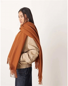 Классический шарф темно-коричневого цвета Mango