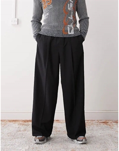 Брюки свободного кроя с эластичным поясом черного цвета Weekday