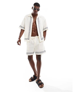 Льняные шорты с принтом coord кремового цвета Jack & jones