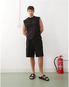 Короткие шорты с отделкой бродери англе в цвете «грязно-черный» Weekday