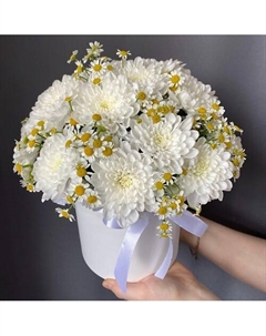 Хризантемы с ромашками. Милая композиция для Ваших любимых Flowers de luxe бутик цветов и подарков