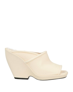 Сандалии, айвори Khaite