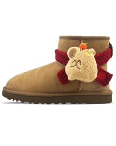 Классические миниатюрные утепленные и износостойкие короткие зимние сапоги женские коричневые Ugg