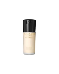 Жидкая тональная основа Spotlight Bottle Concealing Liquid Foundation Clear And Adherent 30ml Mac
