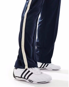 Низкие кроссовки Adracer белого и черного цветов Adidas originals