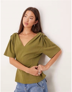 Футболка цвета хаки с V-образным вырезом и перекрученными плечами Asos design