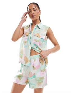 Короткие шорты со складками спереди, пастельный принт Vero moda