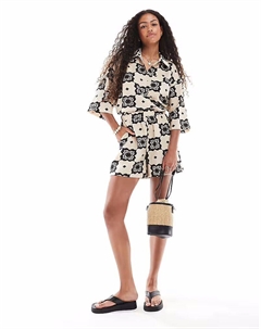 Свободные шорты с однотонным плиточным принтом Object