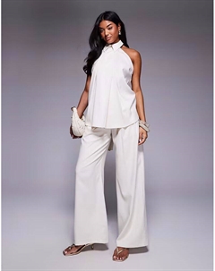 Топ-халтер с воротником-халтером в цвете «песок» Asos design