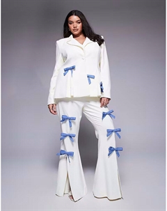 Приталенный пиджак Curve кремового цвета с джинсовыми бантами Asos luxe