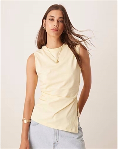 Топ с асимметричным подолом лимонного цвета Asos design