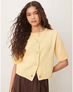 Вязаный кардиган с короткими рукавами и пуговицами-ракушками цвета кремовый Asos design