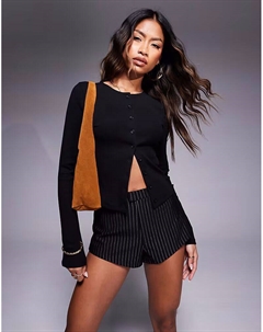 Элегантные шорты в тонкую полоску Asos design