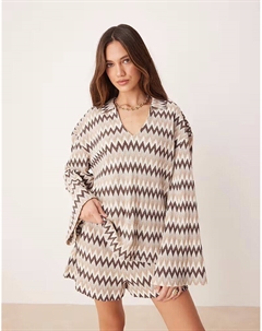 Свободный топ с воротником-стойкой коричневого цвета с шевронными полосками Asos design