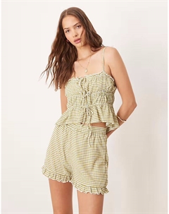 Короткие шорты с отделкой ришелье в зеленую клетку Asos design