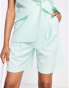 Строгие шорты зеленого цвета Vero moda