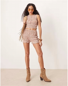 Рюшированные короткие шорты в клетку, мультиколор Stradivarius