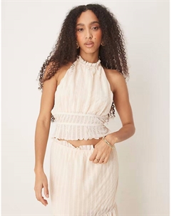 Текстурированный топ без рукавов с халтер-воротом и открытой спиной кремового цвета Asos design