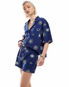 Рубашка Revere с вышивкой солнцестояния в темно-синем цвете Asos design