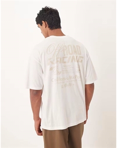 Футболка свободного кроя белого цвета с уличной графикой Asos design
