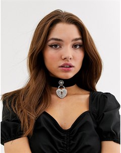 Черное бархатное ожерелье чокер с подвеской сердцем Glamorous
