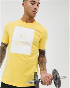 Желтая футболка с логотипом Calvin klein performance