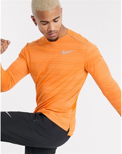 Оранжевый лонгслив Miler Nike running