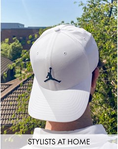 Белая бейсболка Nike Jumpman Jordan