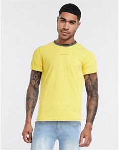 Желтая футболка с логотипом на лентах Good for nothing