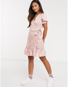 Атласное жаккардовое платье мини розового цвета с запахом Qed london