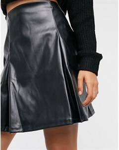 Черная плиссированная мини юбка из искусственной кожи Asos design